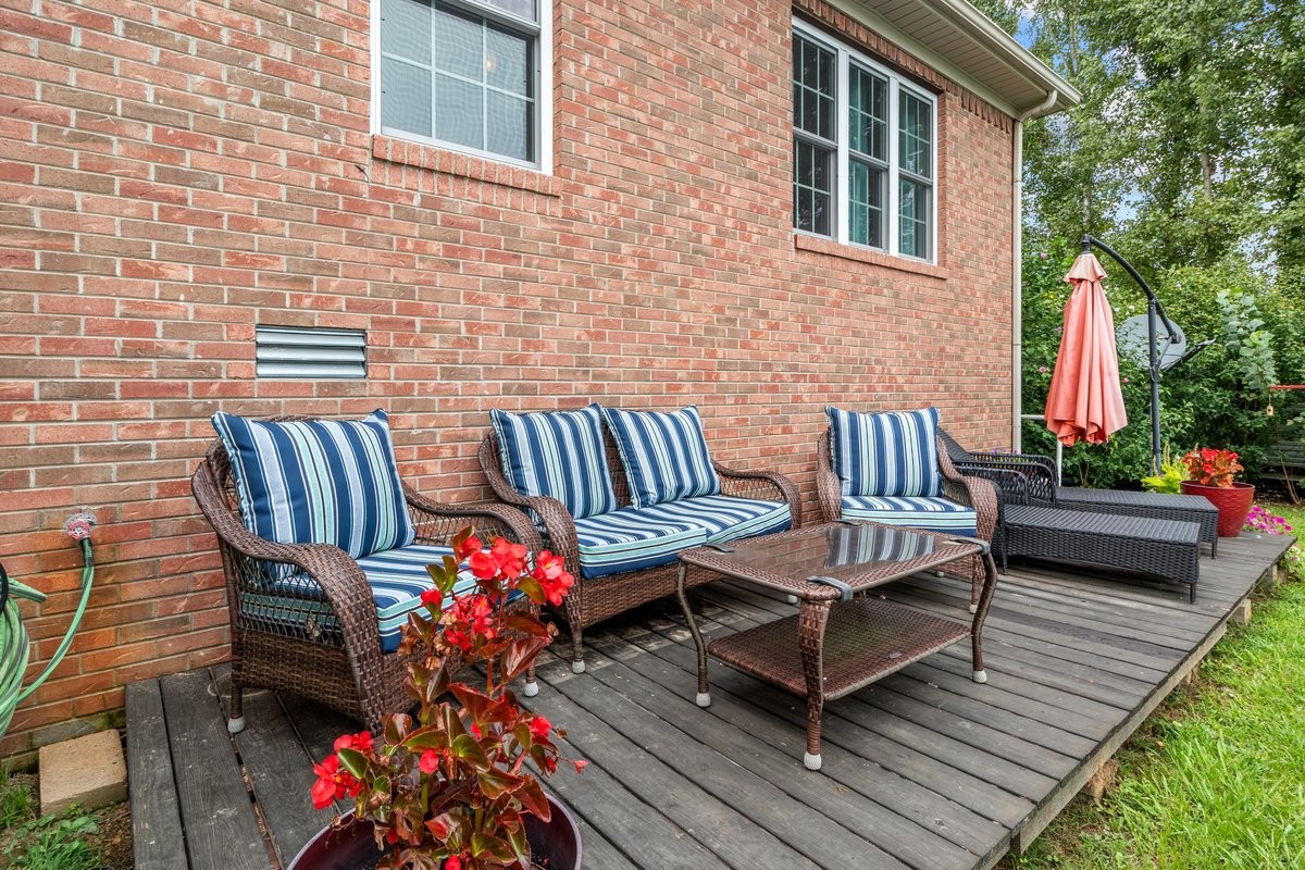 21 Spring Creek Road Waverly, TN 37185 - Photo 8 of 61 Gallery Image 8