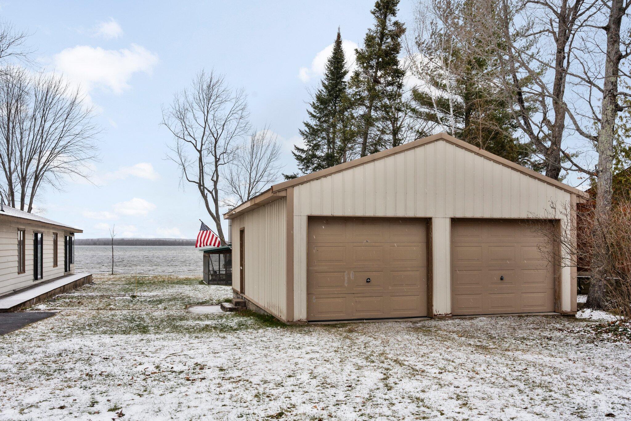 11340 Kings Point Road Alanson, MI 49706 - Photo 65 of 72 Gallery Image 65