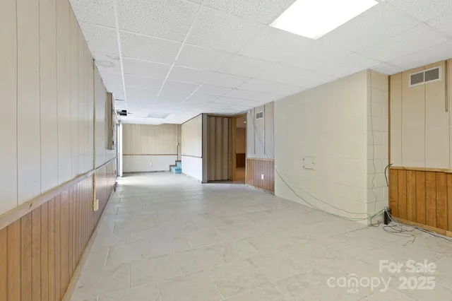 a view of empty room