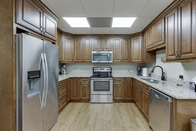 $789,900 | 411 Meadow Lake Terrace, Hoschton, GA 30548