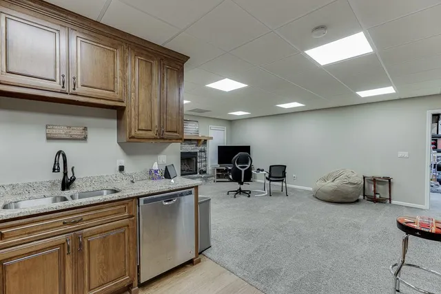 $789,900 | 411 Meadow Lake Terrace, Hoschton, GA 30548