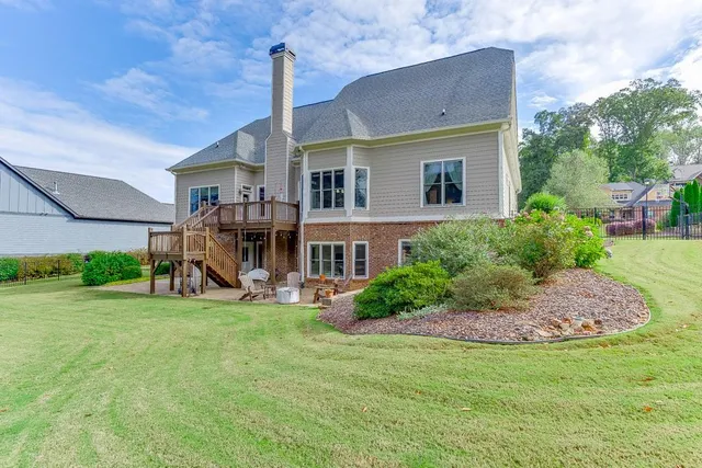 $789,900 | 411 Meadow Lake Terrace, Hoschton, GA 30548