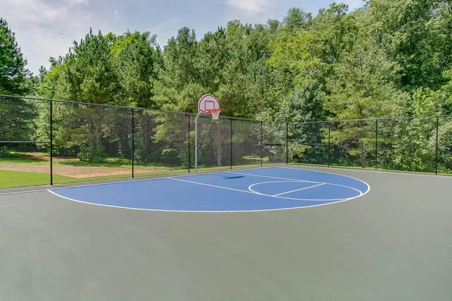 $789,900 | 411 Meadow Lake Terrace, Hoschton, GA 30548