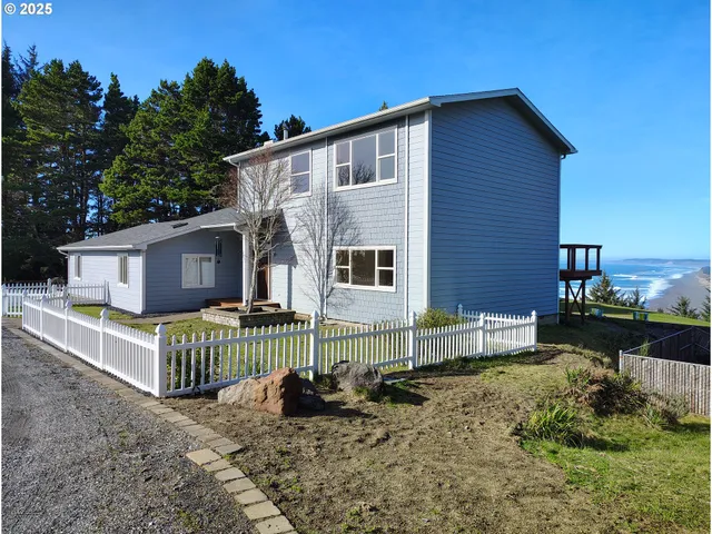 $629,000 | 220 Flake Street, Port Orford, OR 97465
