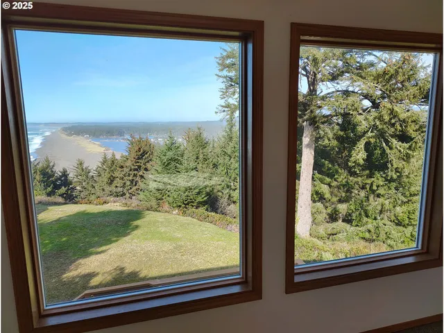 $629,000 | 220 Flake Street, Port Orford, OR 97465