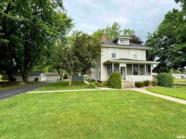 $224,900 | 900 South Broad Street, Knoxville, IL 61448