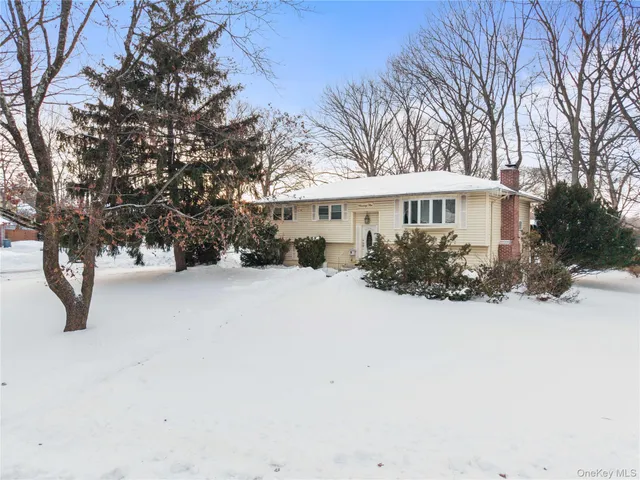 $730,000 | 75 Freedman Avenue, Nanuet, NY 10954