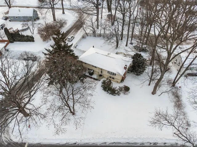 $730,000 | 75 Freedman Avenue, Nanuet, NY 10954