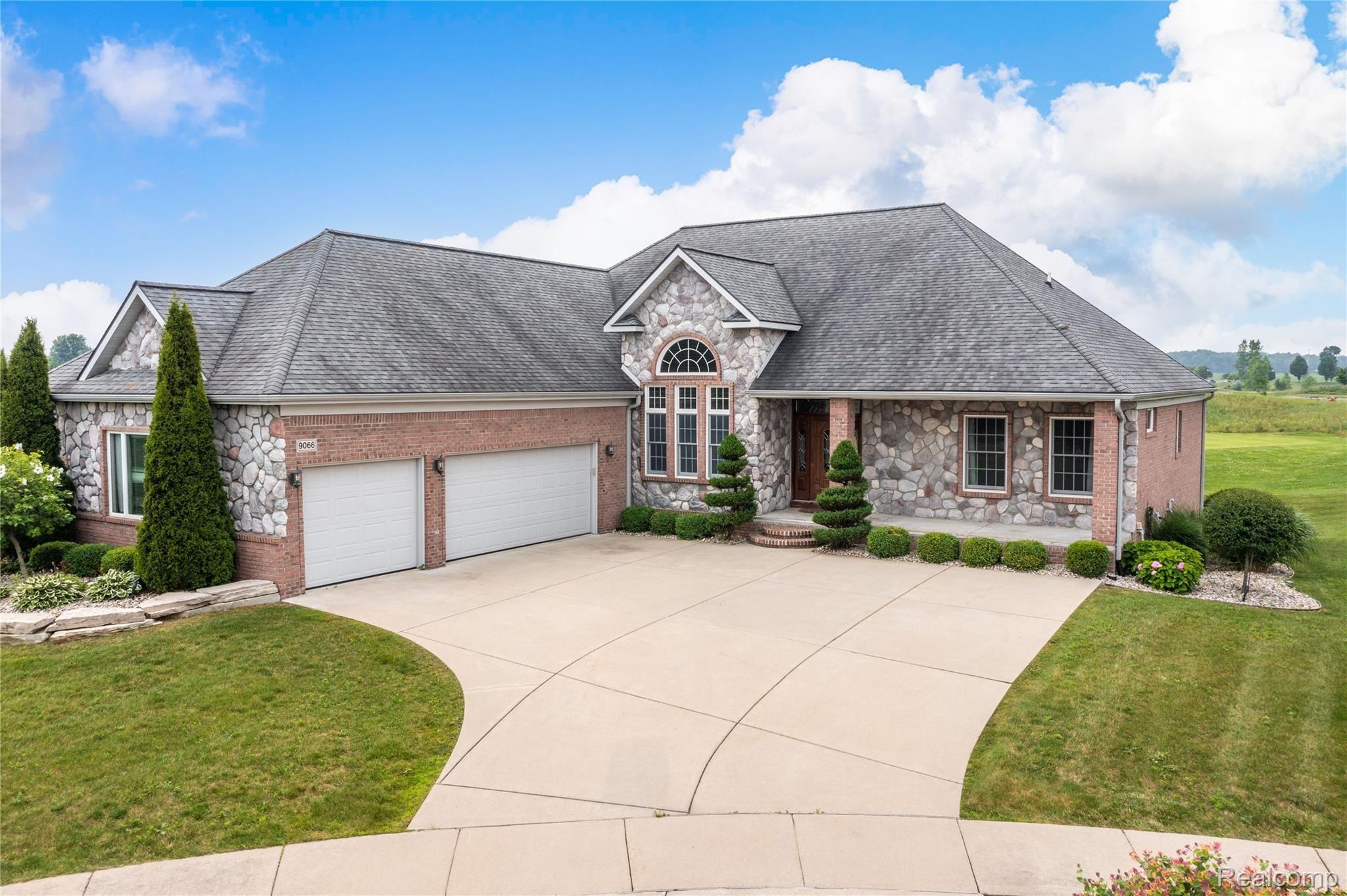 9066 Copper Ridge Circle Davison, MI 48423 - Photo 1 of 51 Exteriors 7.jpg