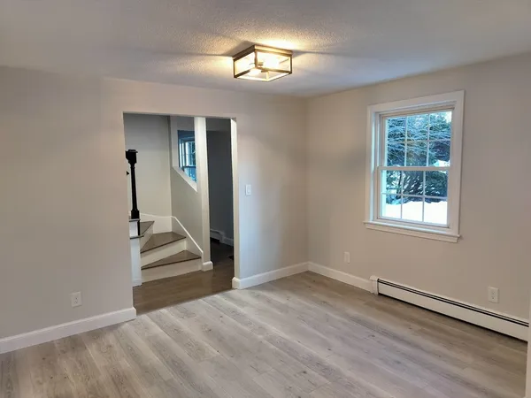 $869,900 | 3 Stone Hill Terrace, Walpole, MA 02081