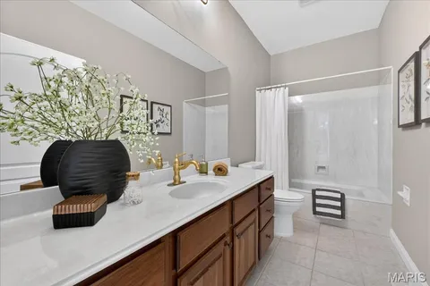 $885,000 | 862 Whitmoor Drive, Weldon Spring, MO 63304