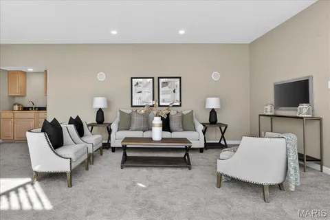 $885,000 | 862 Whitmoor Drive, Weldon Spring, MO 63304