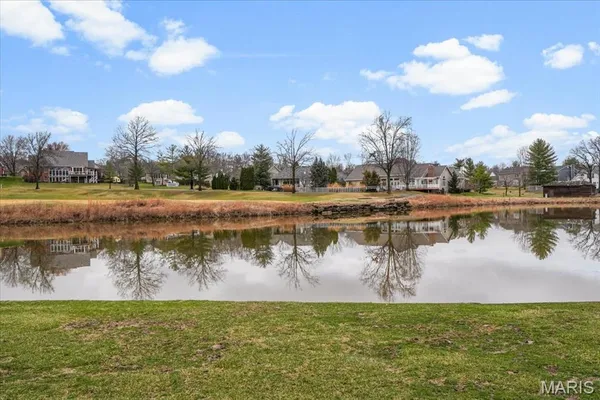 $885,000 | 862 Whitmoor Drive, Weldon Spring, MO 63304