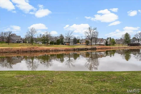 $885,000 | 862 Whitmoor Drive, Weldon Spring, MO 63304