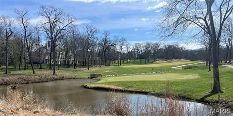 $885,000 | 862 Whitmoor Drive, Weldon Spring, MO 63304