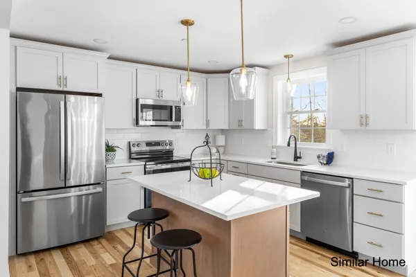 $975,000 | Lot 8 Pawtuckaway Ridge, Unit LOT 8, Nottingham, NH 03290
