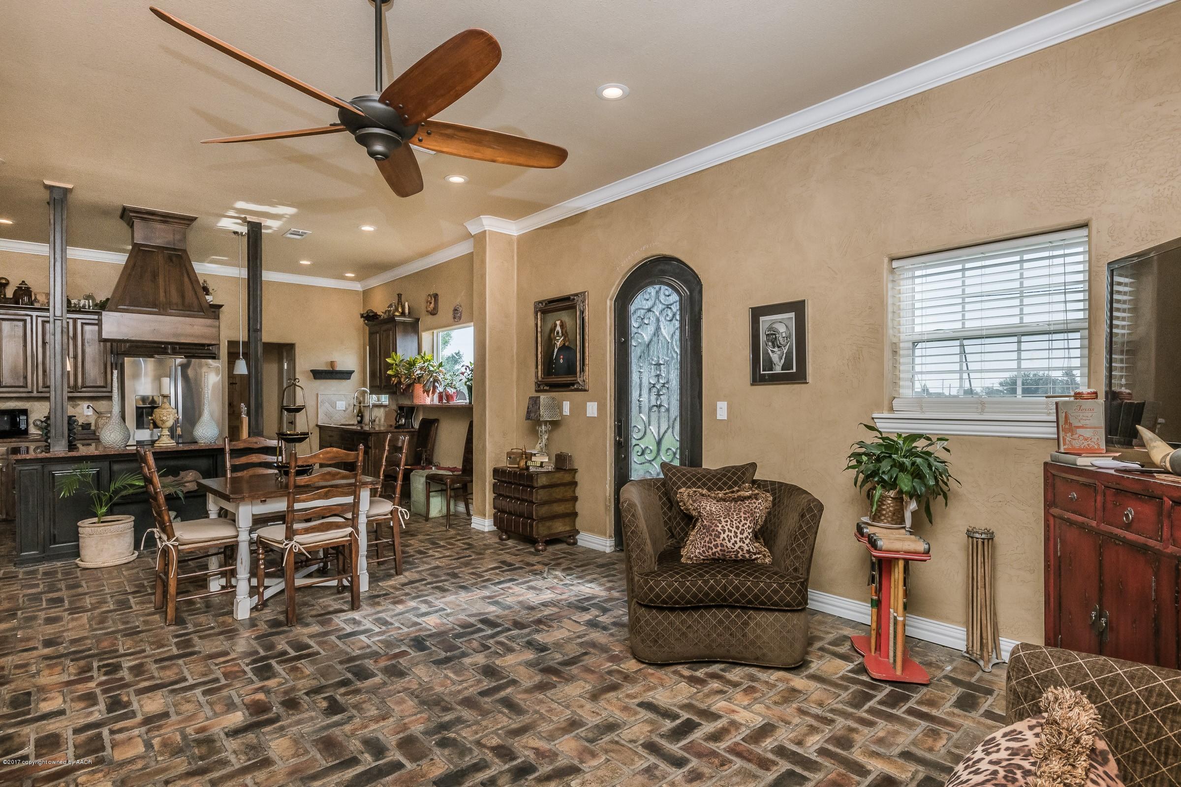 14360 Savannah Road Amarillo, TX 79118 - Photo 6 of 13 004_Living Room_-2