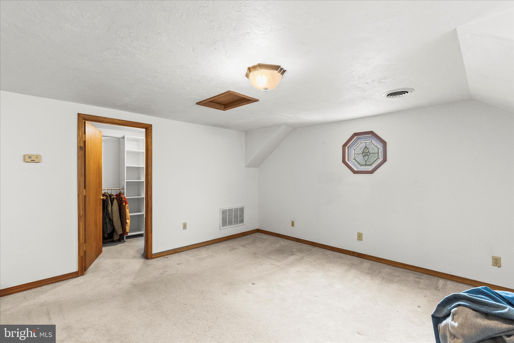 181 Gooseville Road New Oxford, PA 17350 - Photo 14 of 45 a view of room with window
