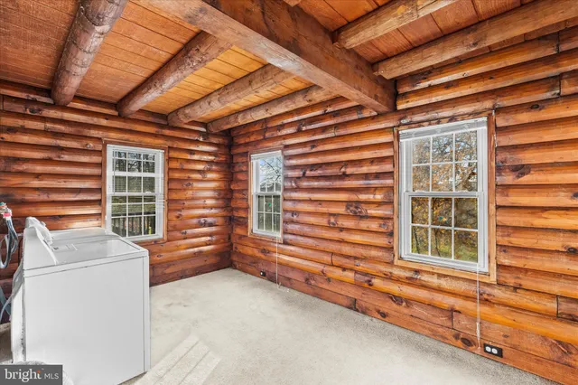 a view of a storage & utility room