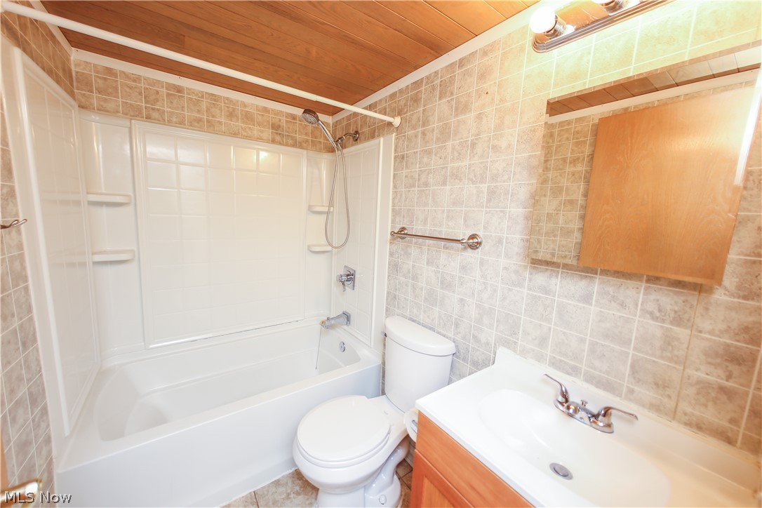 6486 Jaycox Road North Ridgeville, OH 44039 - Photo 14 of 25