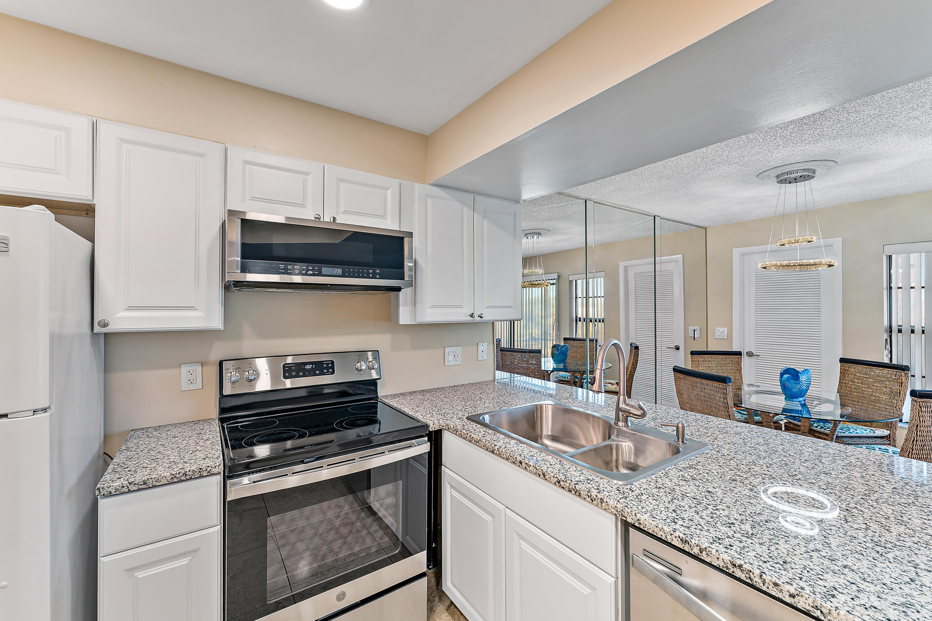 1605 Highway 1, Unit V6306 Jupiter, FL 33477 - Photo 19 of 34 012-1605US1N-Jupiter-FL-FULL