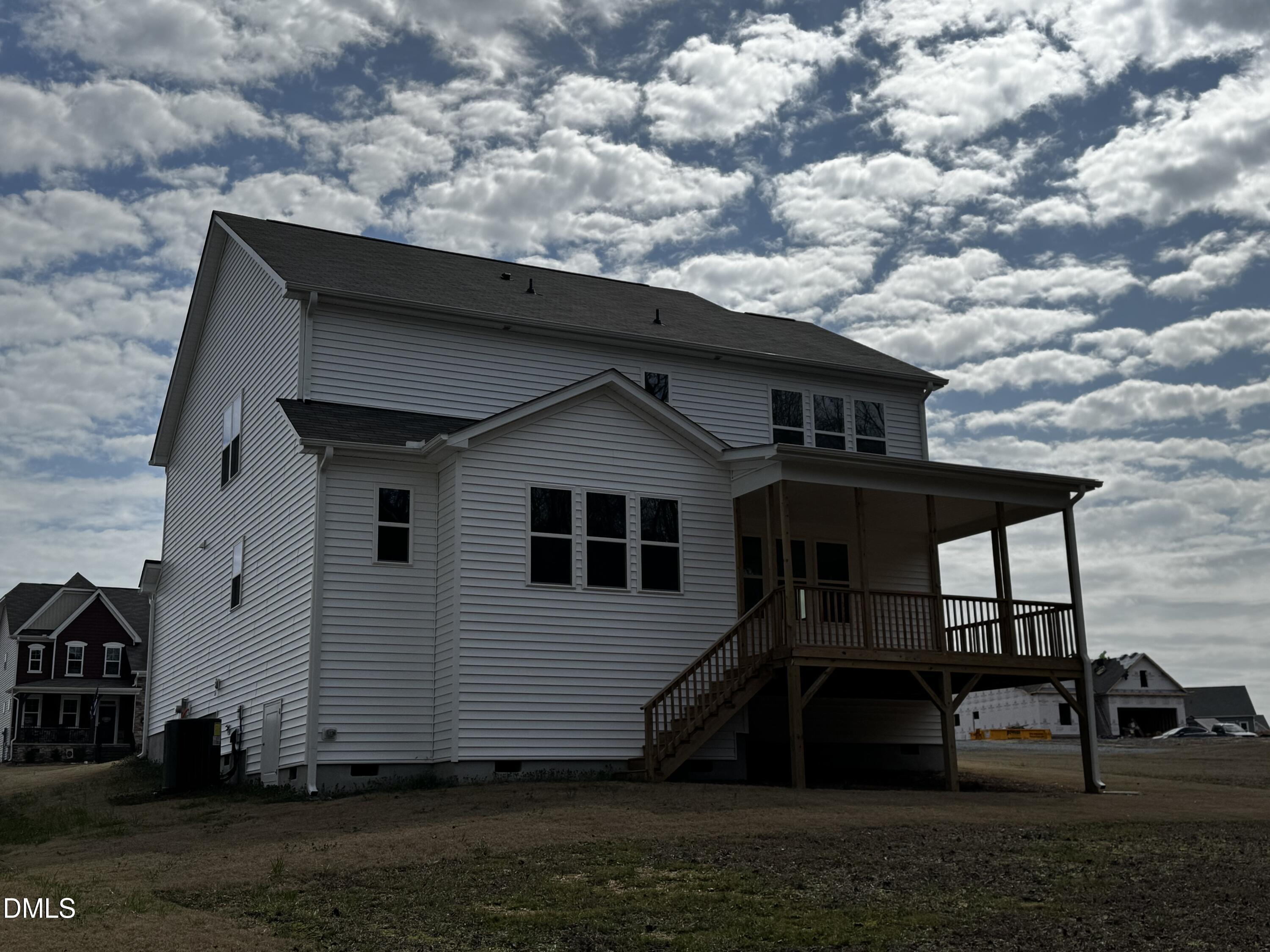 272 White Azalea Way Benson, NC 27504 - Photo 2 of 25 IMG_0966