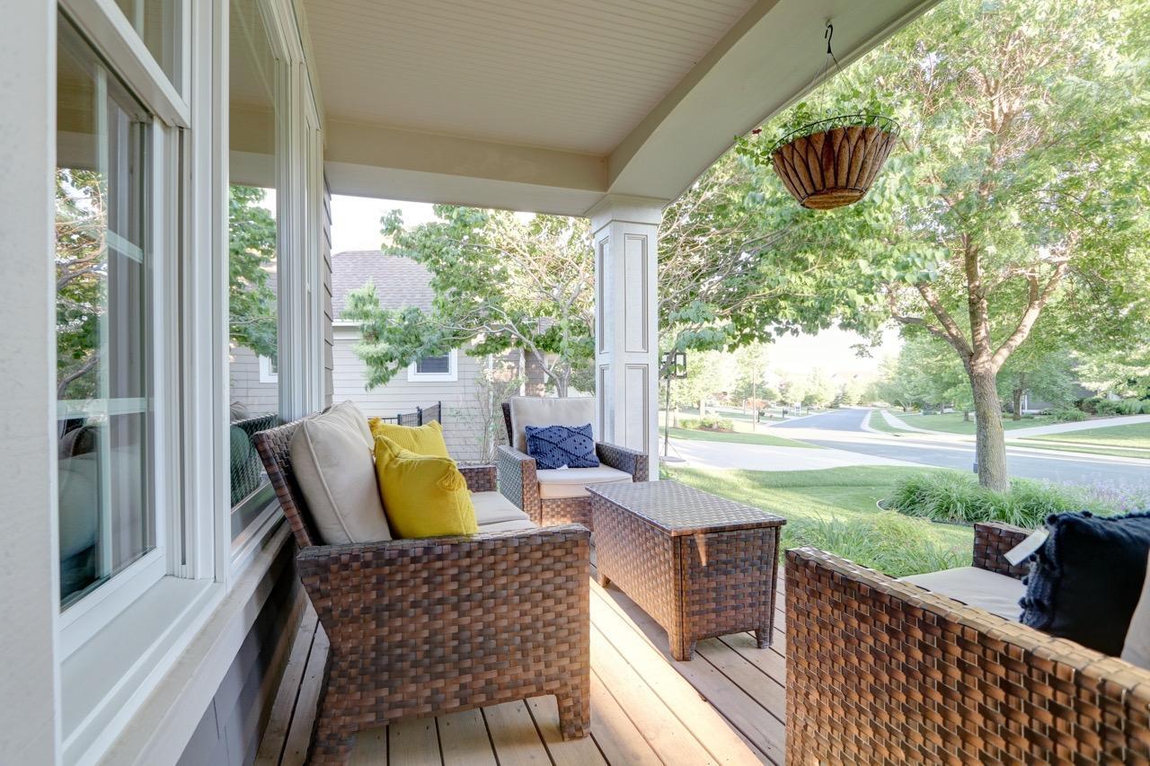 10617 Sonoma Ridge Eden Prairie, MN 55347 - Photo 4 of 20