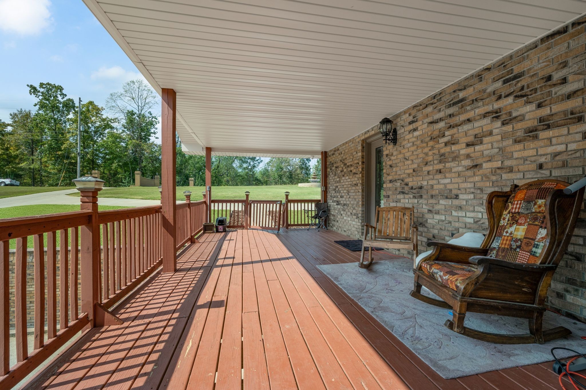 298 Langford Road Waverly, TN 37185 - Photo 37 of 53 a view of sitting area in balcony