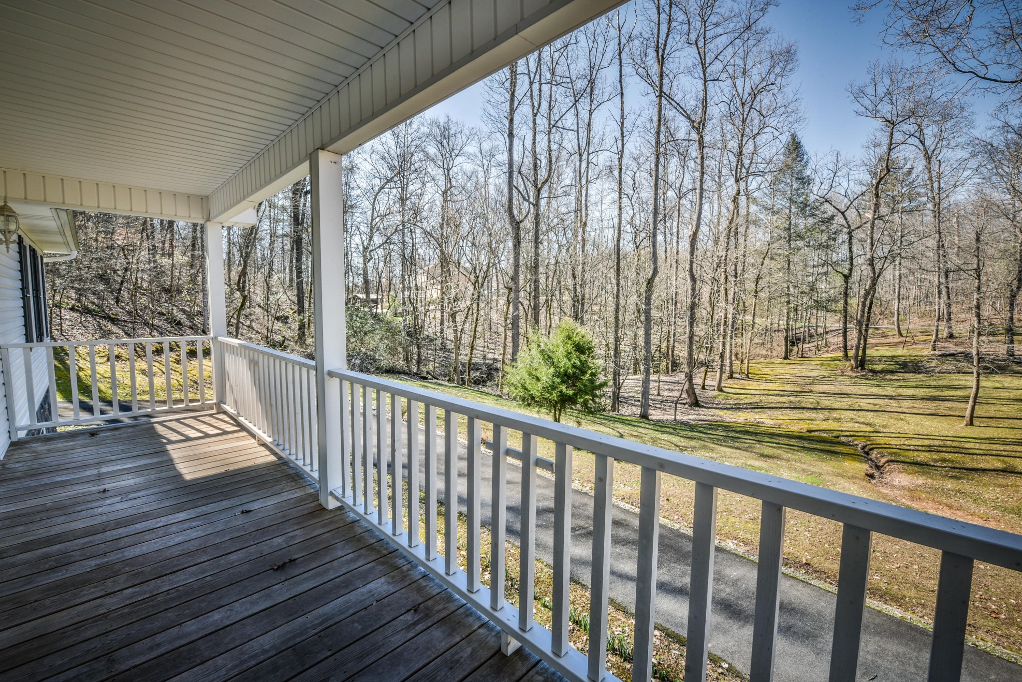 1120 Autumn Breeze Road Newport, TN 37821 - Photo 11 of 38 a view of a balcony with wooden floor