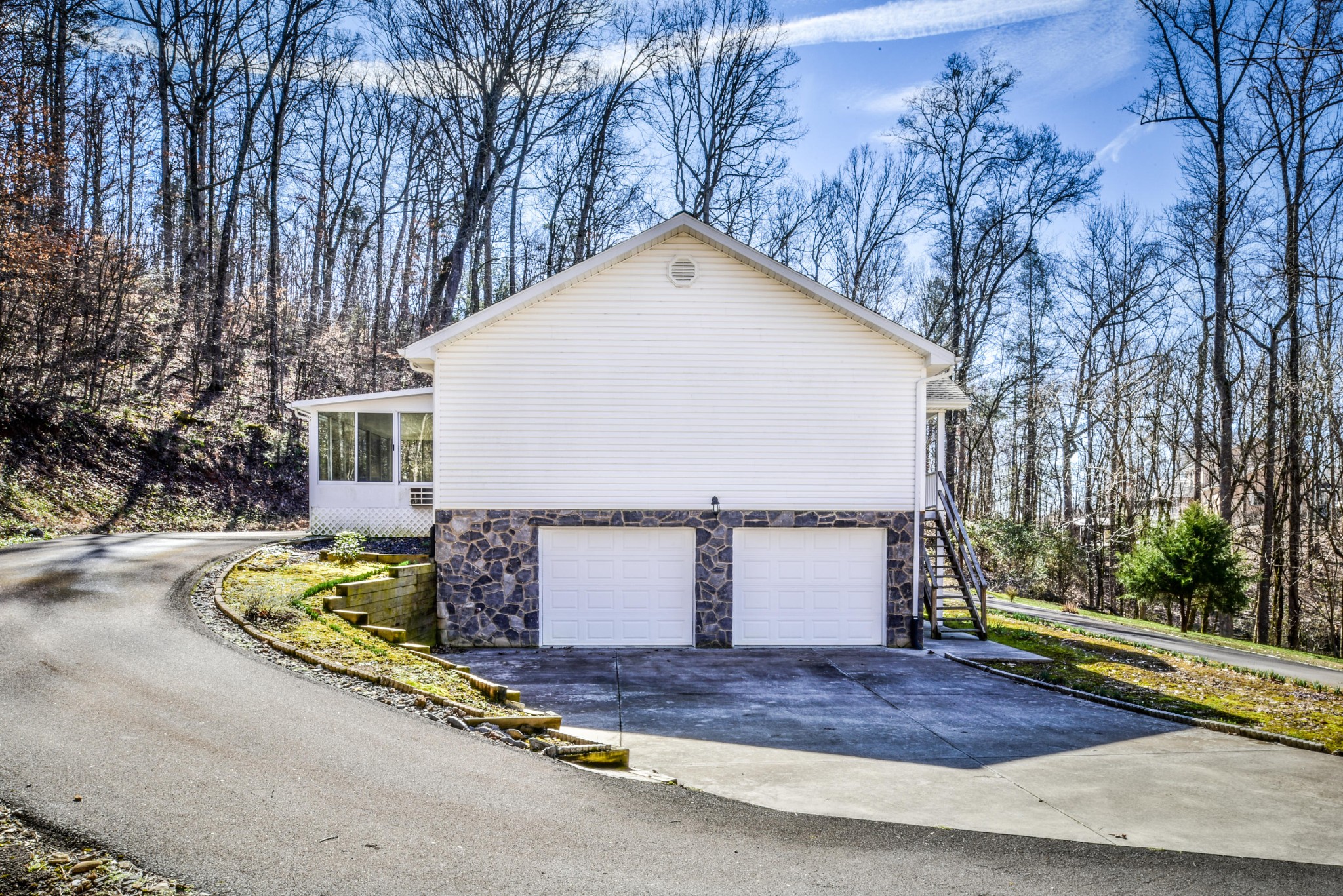 1120 Autumn Breeze Road Newport, TN 37821 - Photo 2 of 38 a view of a house with a snow and yard