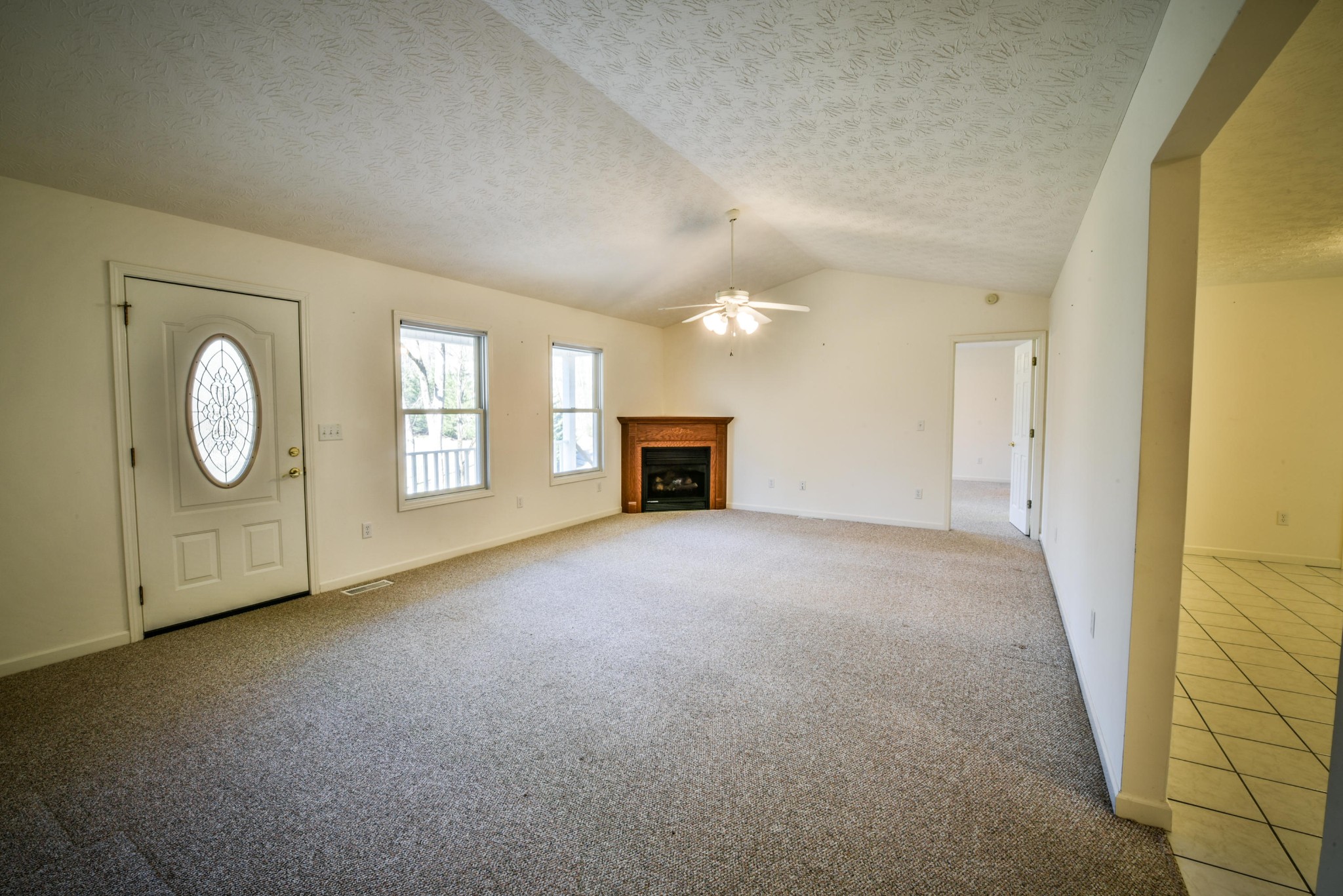 1120 Autumn Breeze Road Newport, TN 37821 - Photo 7 of 38 an empty room with windows