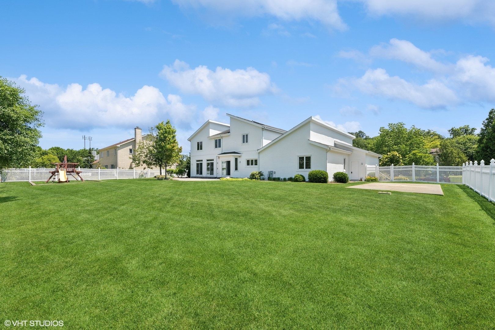 1422 Voltz Road Northbrook, IL 60062 - Photo 25 of 32 Gallery Image 25