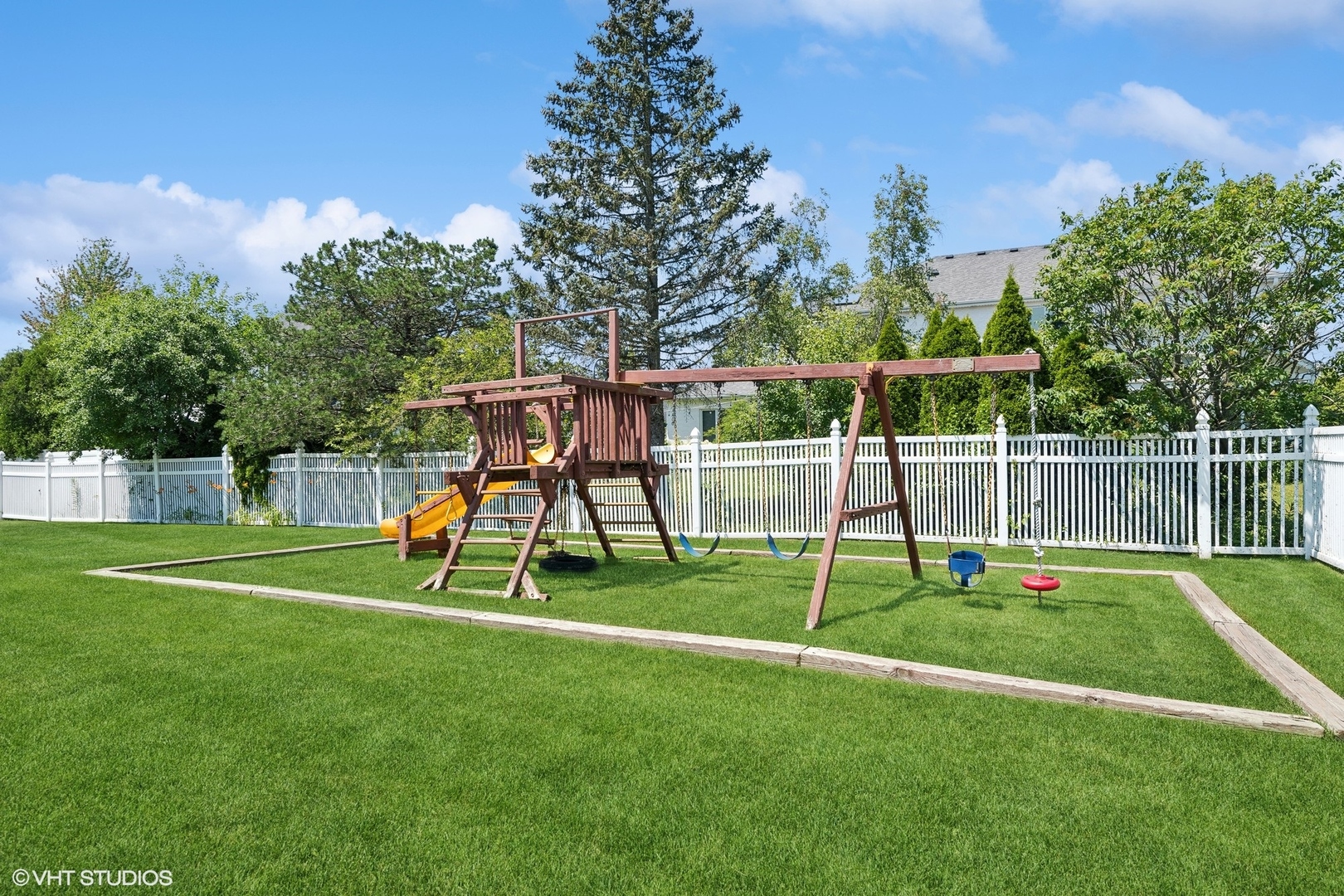 1422 Voltz Road Northbrook, IL 60062 - Photo 27 of 32 Gallery Image 27