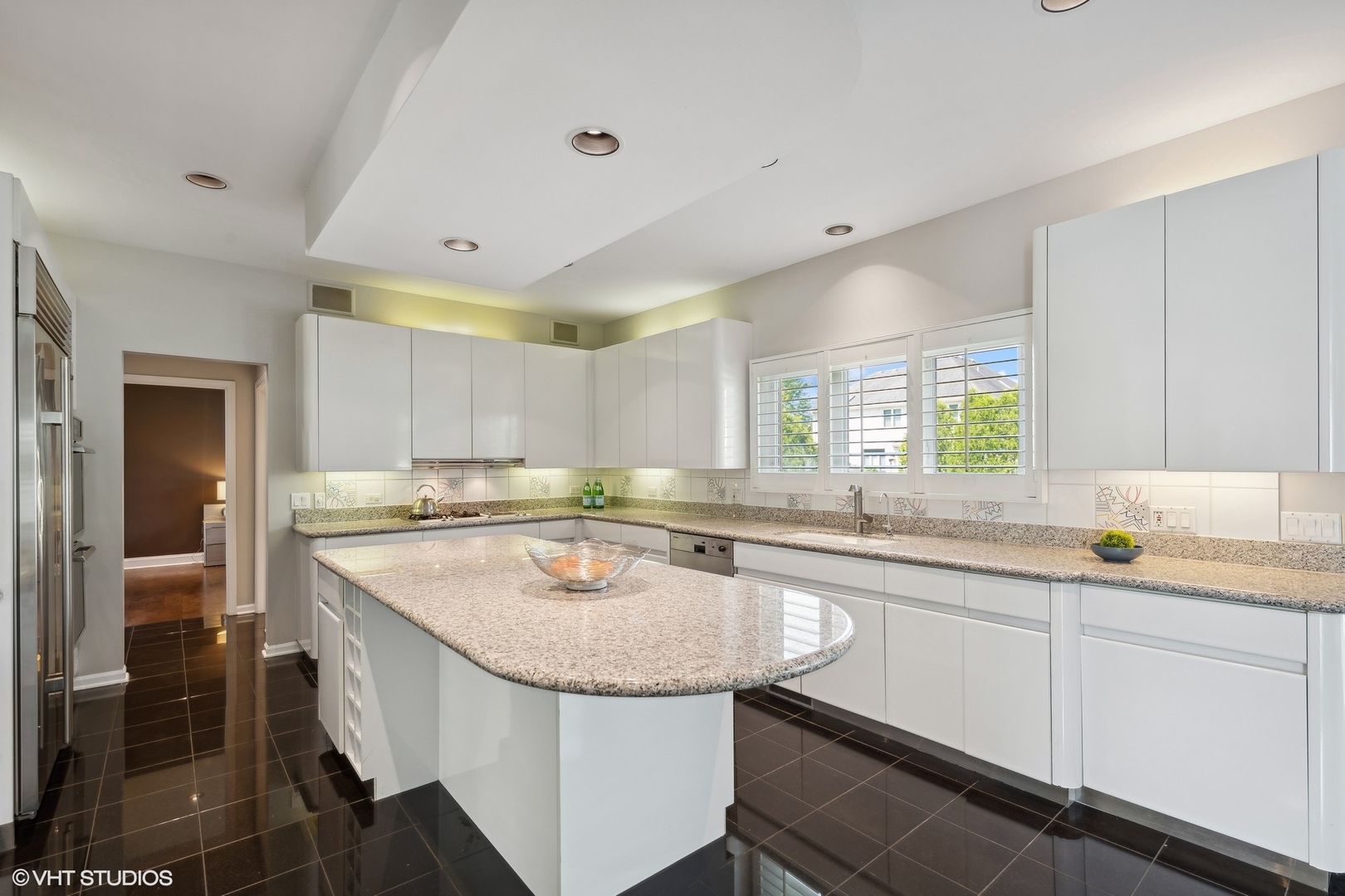 1422 Voltz Road Northbrook, IL 60062 - Photo 9 of 32 Gallery Image 9