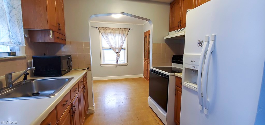 1382 Sunset Road Cleveland, OH 44124 - Photo 27 of 33