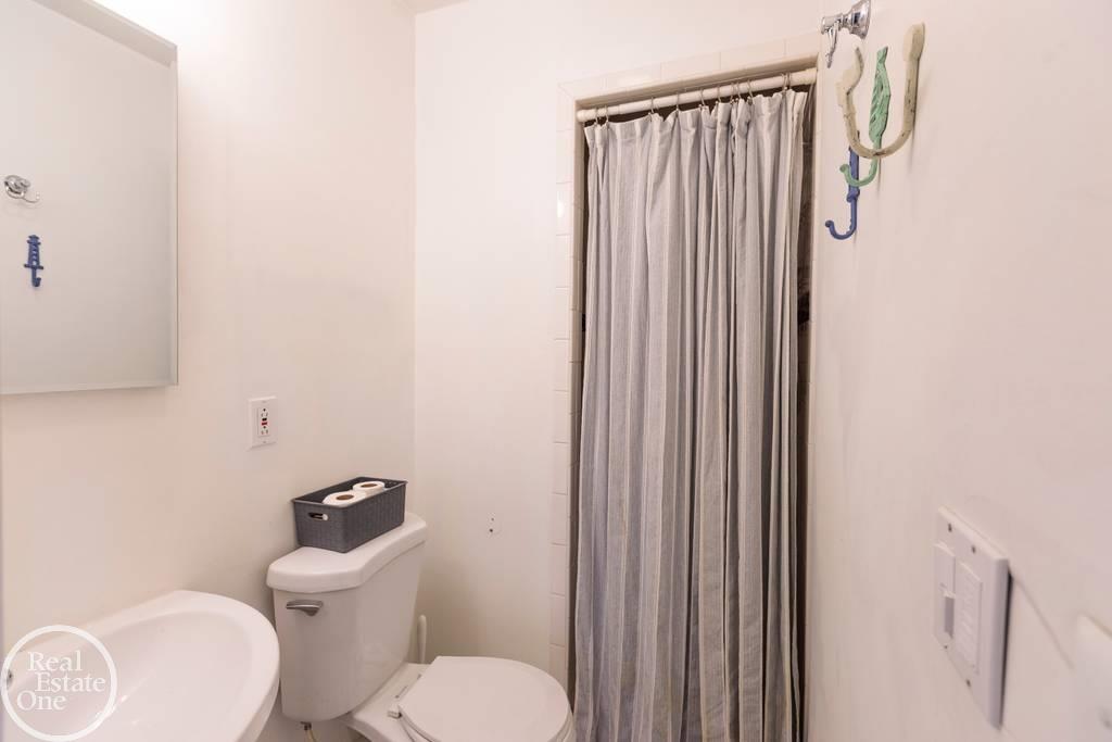 269 McMillan Road Grosse Pointe, MI 48236 - Photo 27 of 42