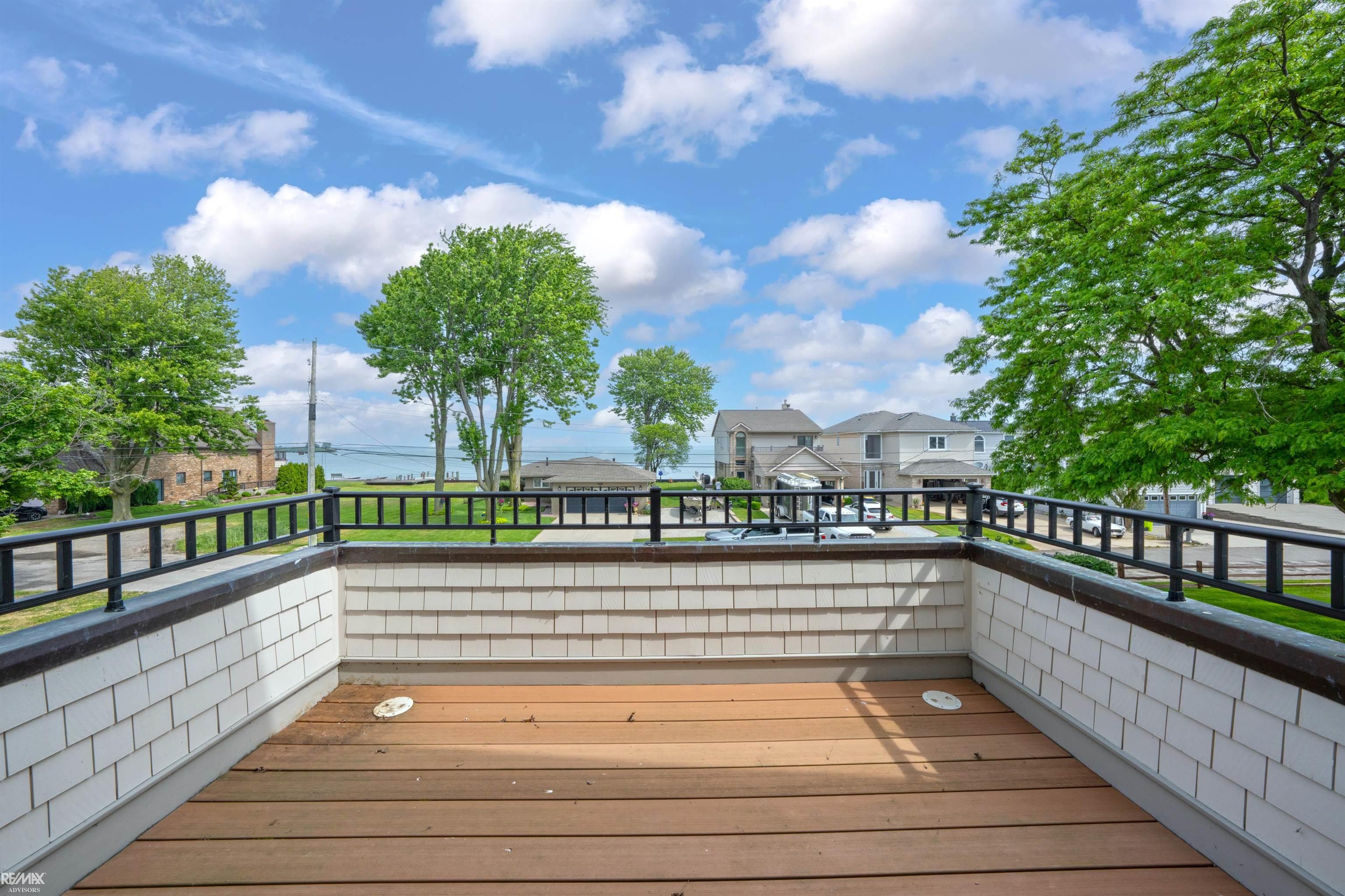 32824 North River Road Harrison Township, MI 48045 - Photo 43 of 97