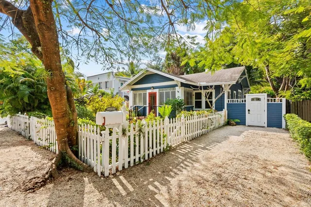 $3,600 | 621 Southwest 14th Terrace, Fort Lauderdale, FL 33312