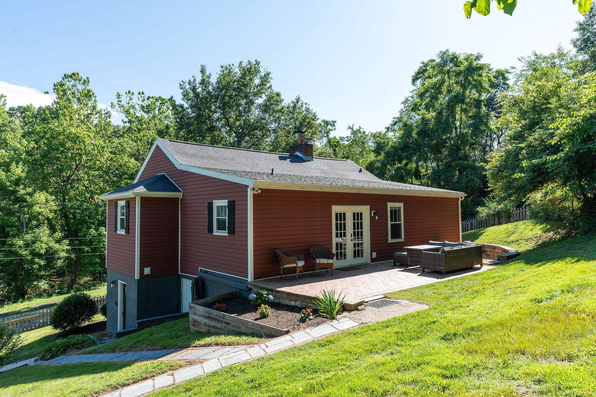 625 Rife Road Waynesboro, VA 22980 - Photo 11 of 71 Gallery Image 11