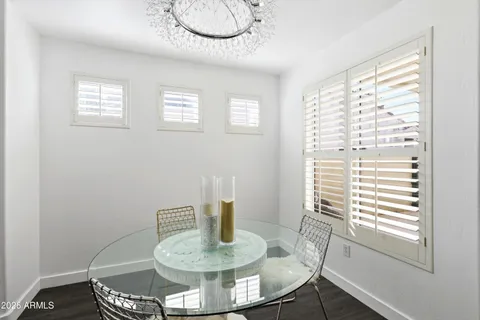$465,000 | 1747 East Northern Avenue, Unit 140, Phoenix, AZ 85020