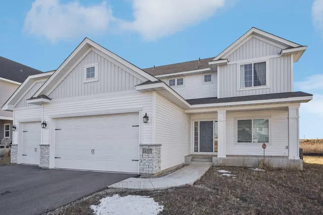 $550,000 | 18357 Glacier Way, Lakeville, MN 55044