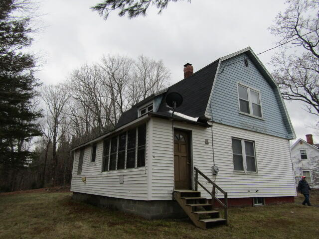 283 Main Street Sherman, ME 04776 - Photo 1 of 23 IMG_1307