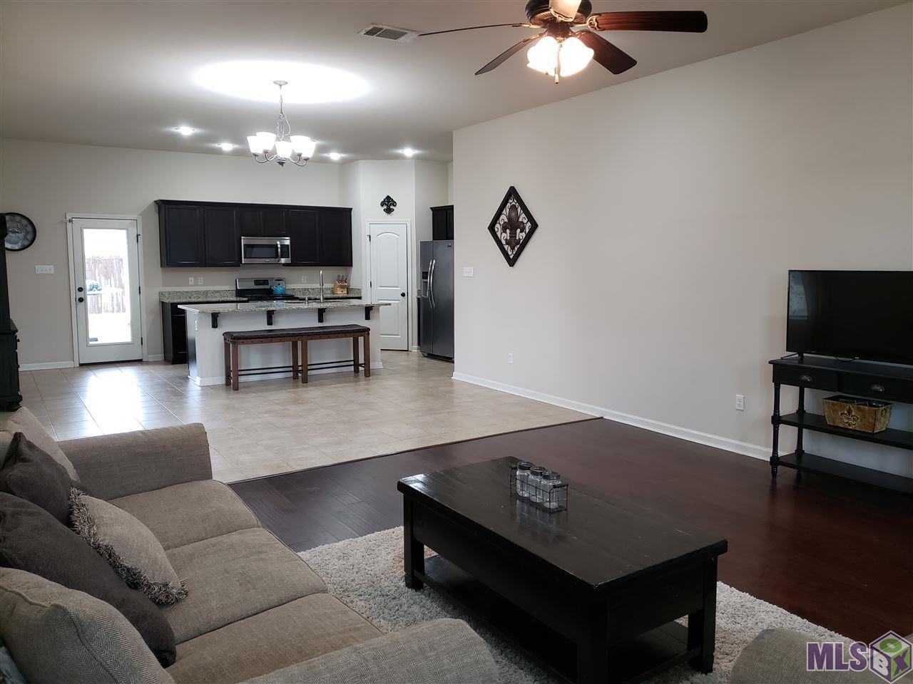 14570 Stone Gate Drive Baton Rouge, LA 70816 - Photo 5 of 23 Gallery Image 5