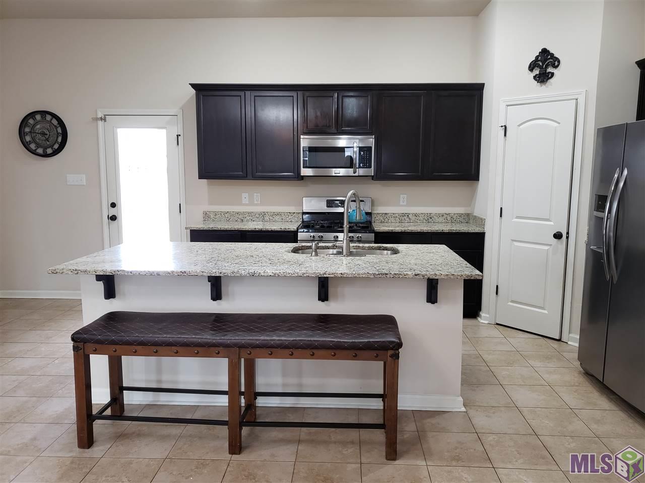 14570 Stone Gate Drive Baton Rouge, LA 70816 - Photo 7 of 23 Gallery Image 7