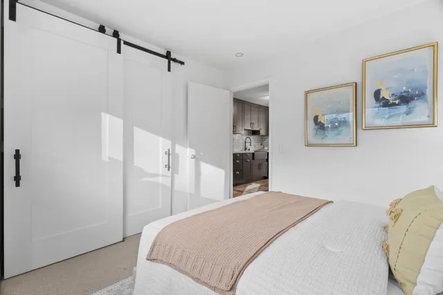 $828,000 | 4000 Farm Hill Boulevard, Unit 204, Redwood City, CA 94061