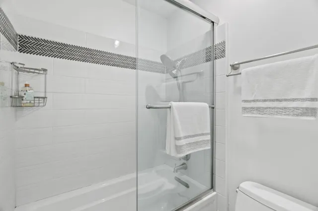 $828,000 | 4000 Farm Hill Boulevard, Unit 204, Redwood City, CA 94061