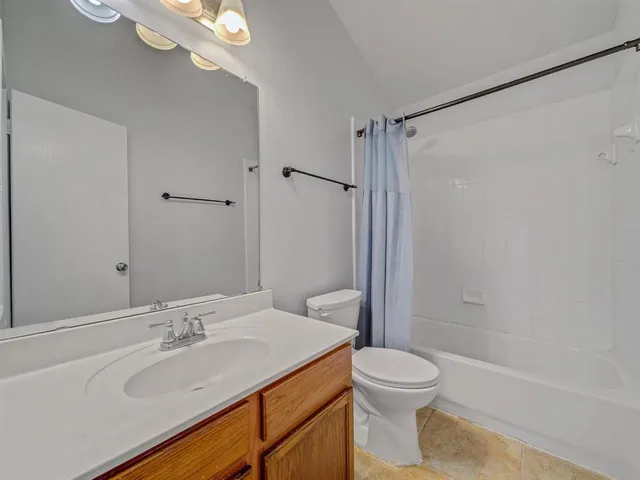 $2,800 | 905 Hems Lane, Arlington, TX 76001