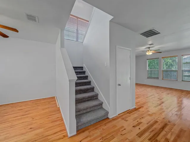 $2,800 | 905 Hems Lane, Arlington, TX 76001