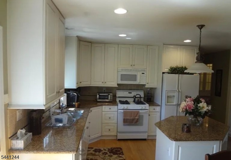 246 Fresh Ponds Road Monroe Township, NJ 08831 - Photo 22 of 37 Gallery Image 22
