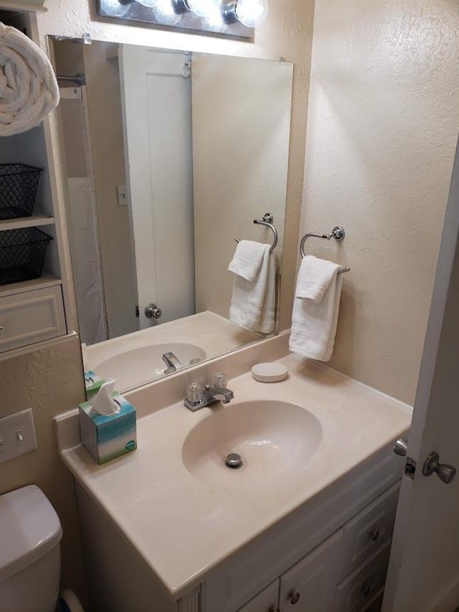 335 Oxford Avenue Clovis, CA 93612 - Photo 11 of 28